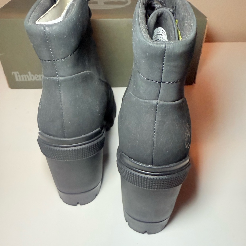 NEW Timberland Women's Lace Up Black Boots Size 7.5 - Picture 6 of 7